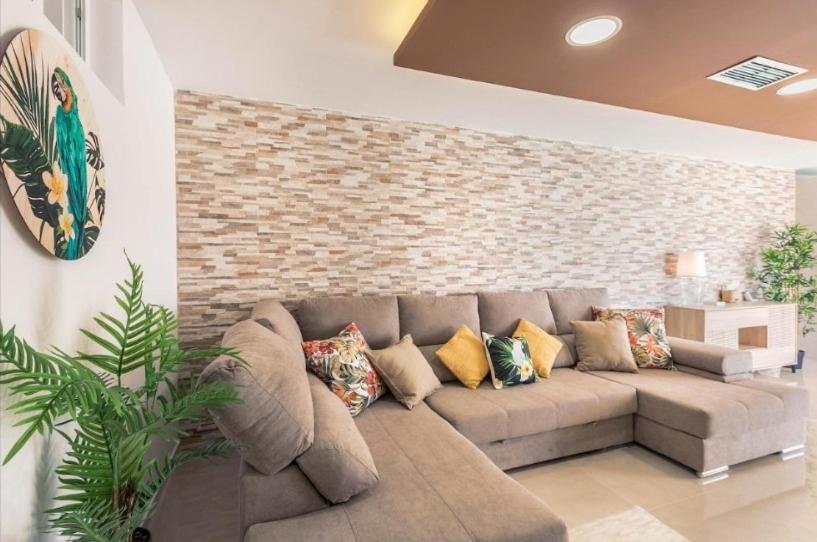 Fantastica Villa Cusmano Con Piscina Privada 阿德耶 外观 照片